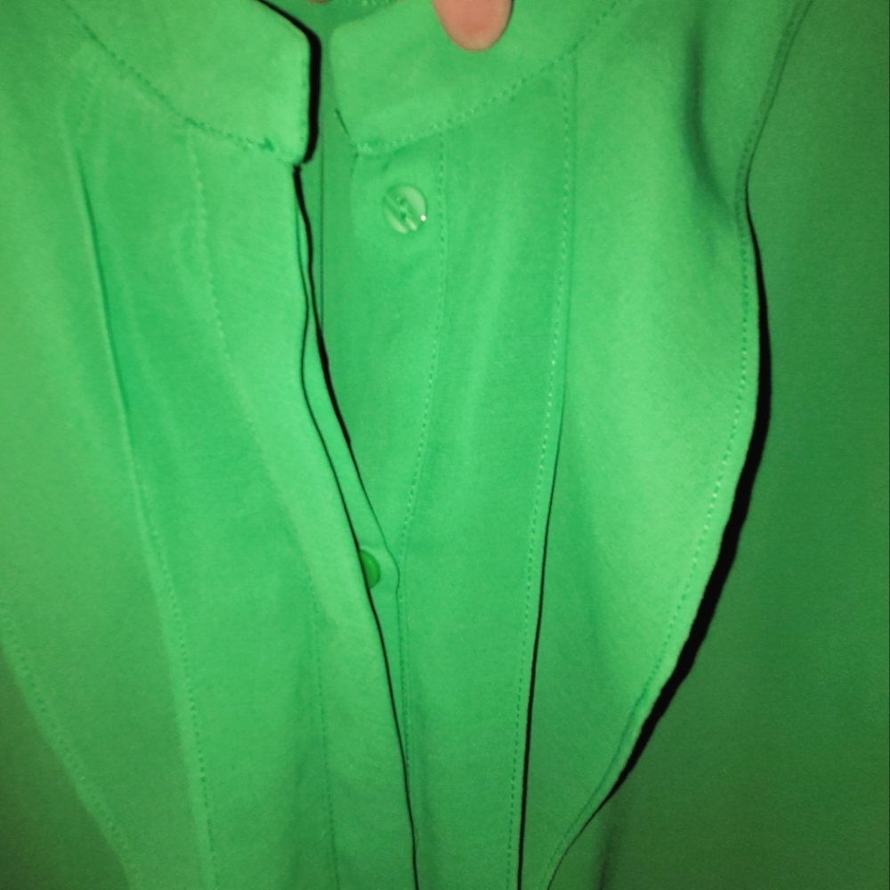 Sleeveless blouse